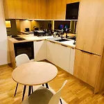 Metropolis Apartment, Free Parking, Center, Self Check-in * Bratislava