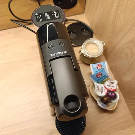 Metropolis Apartment, Free Parking, Center, Self Check-in アパート