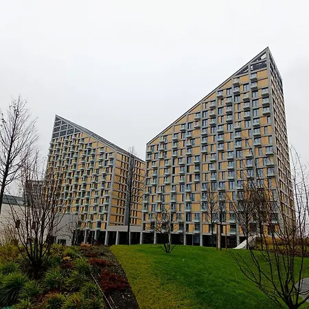 アパート Metropolis Apartment, Free Parking, Center, Self Check-in ブラチスラヴァ