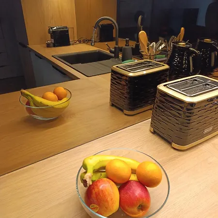 Apartment Metropolis Apartment, Free Parking, Center, Self Check-in Bratislava
