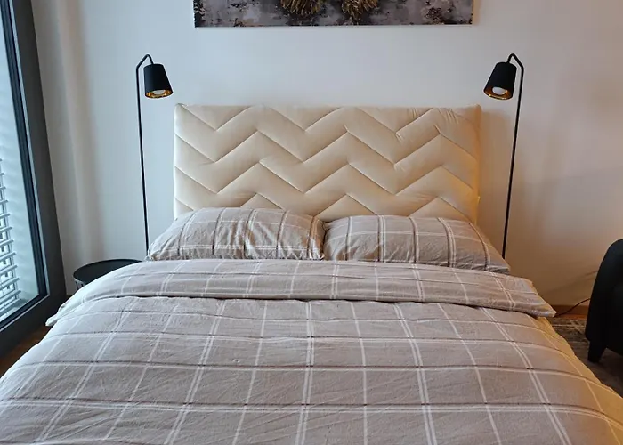 Metropolis Apartment, Free Parking, Center, Self Check-in