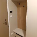 Metropolis Apartment, Free Parking, Center, Self Check-in Pozsony