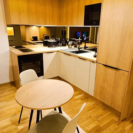 Metropolis Apartment, Free Parking, Center * 布拉迪斯拉发