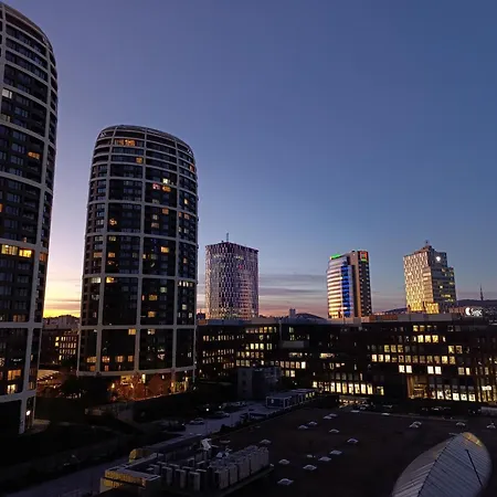 Metropolis Apartment, Free Parking, Center, Self Check-in Apartment *
