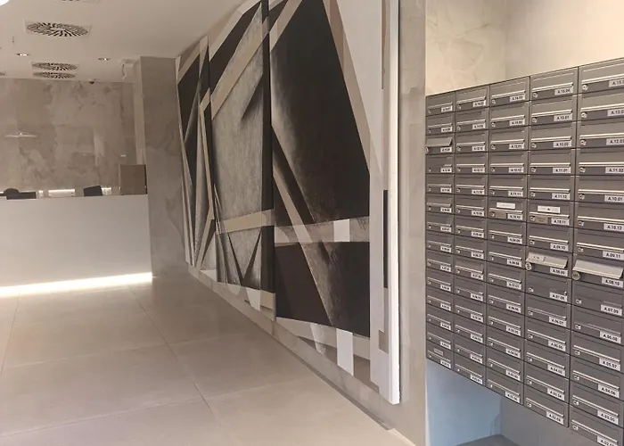 Metropolis Apartment, Free Parking, Center, Self Check-in Apartman *