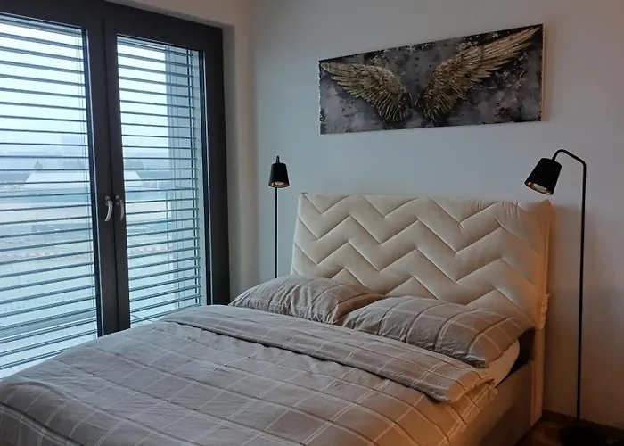 Metropolis Apartment, Free Parking, Center, Self Check-in Pozsony